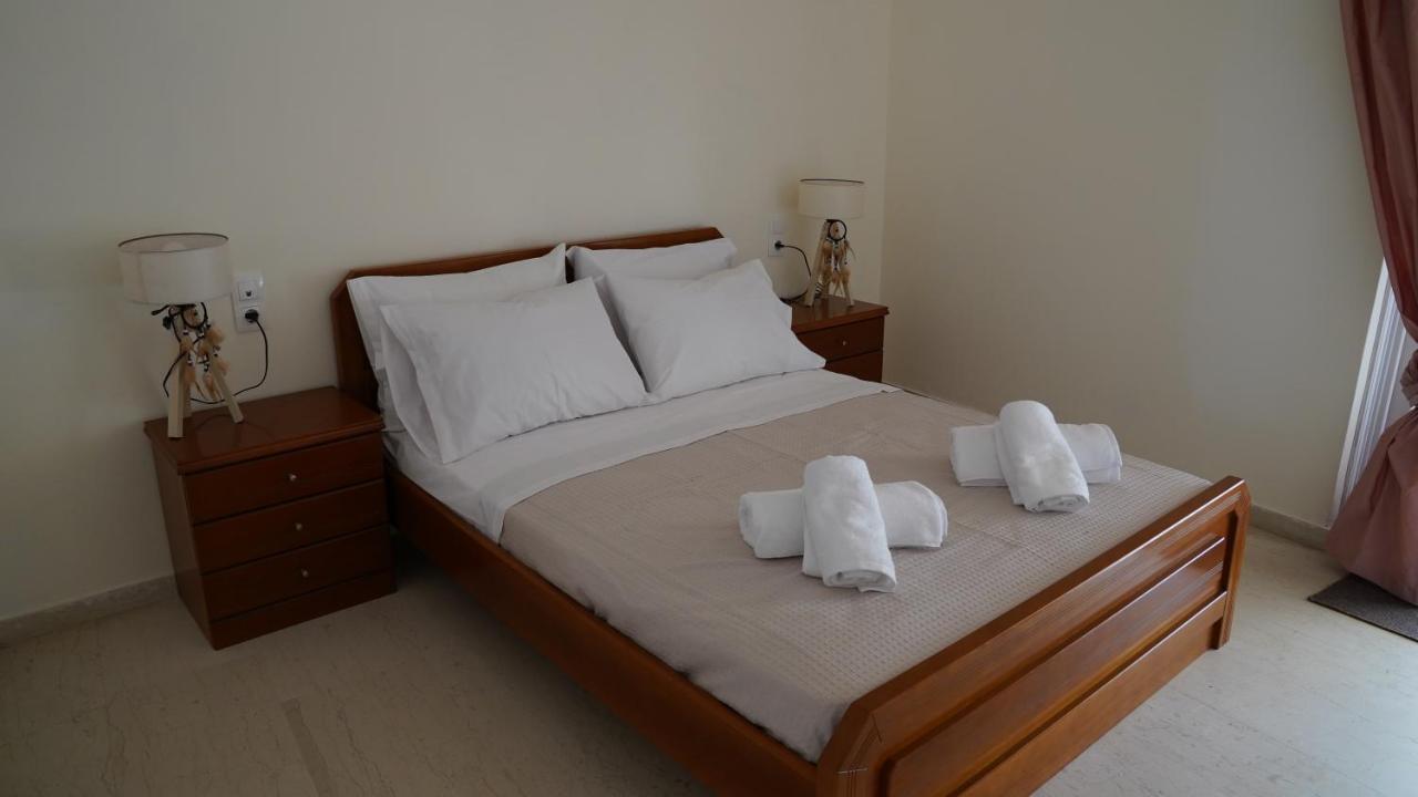 Km Beach View Apartment La Canea Esterno foto