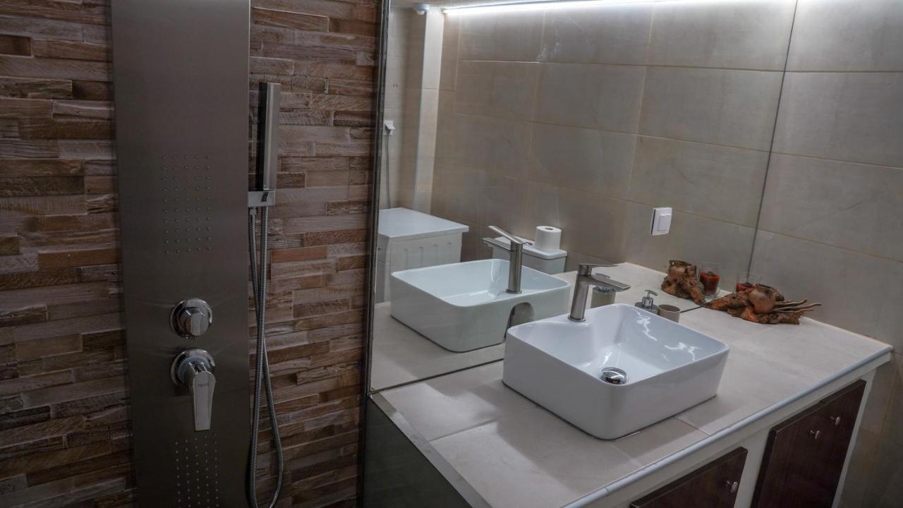 Km Beach View Apartment La Canea Esterno foto