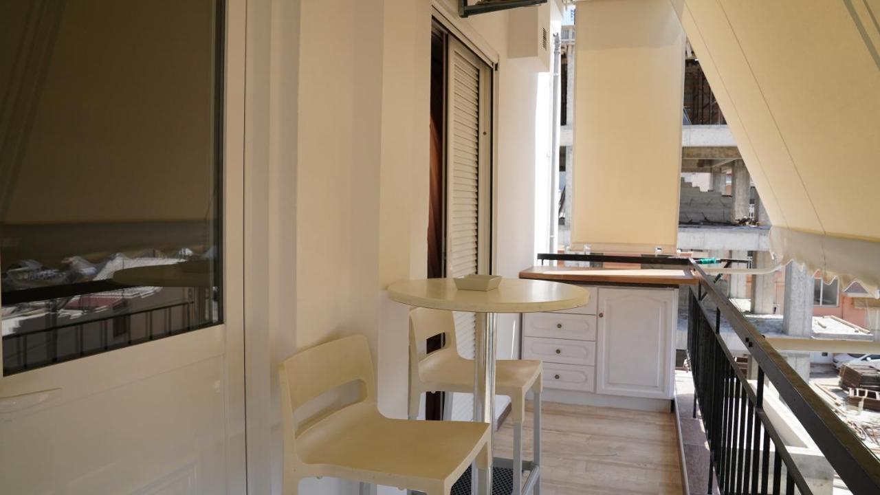 Km Beach View Apartment La Canea Esterno foto